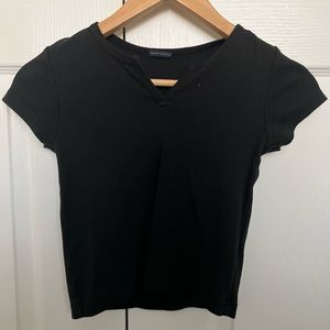 Brandy Melville: Black crop top